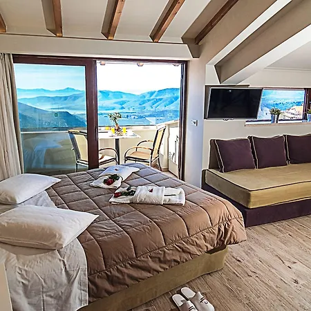 Fedriades Hotel