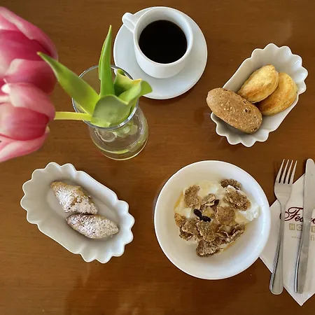 Fedriades Hotell Delphi