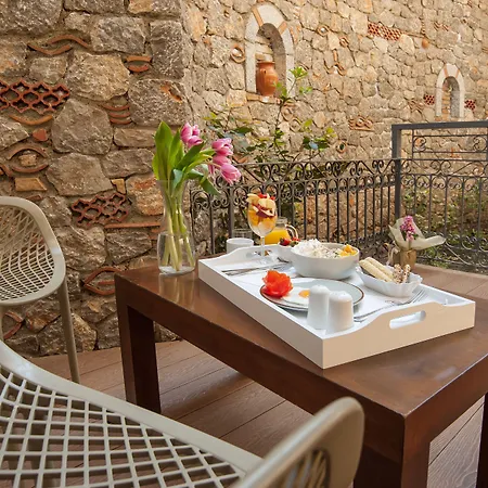 Hotel Fedriades 3*