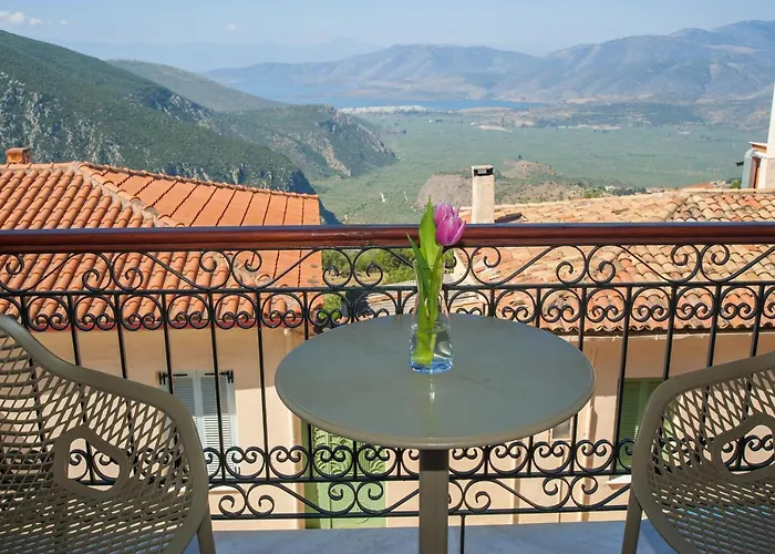 Ξενοδοχείο Fedriades 3*