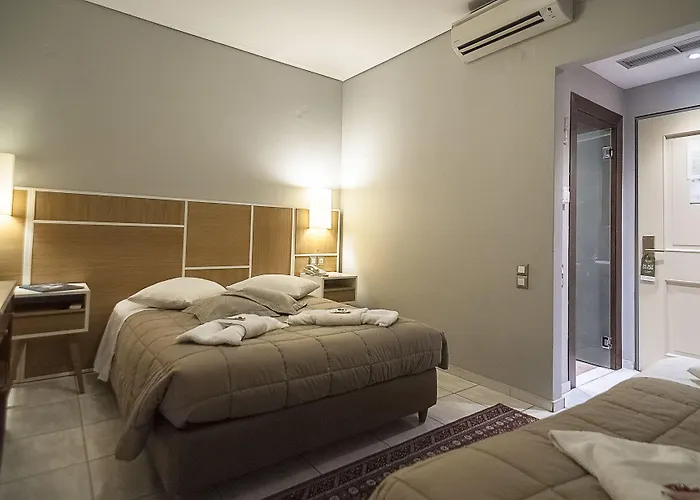 Ξενοδοχείο Fedriades 3*